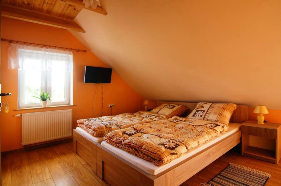 Teczowe Lowisko Hotel Wolka Orlowska Luaran gambar